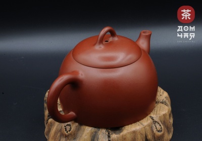 Авторский Исинский чайник, глина "Да Хун Пао" 150мл #676