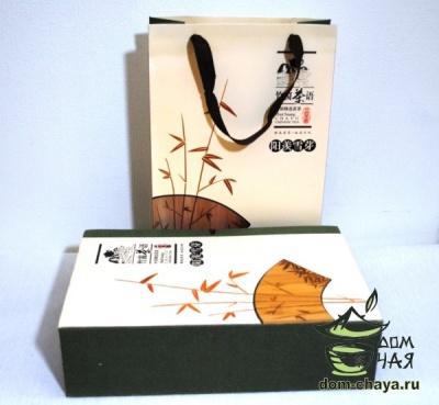 Подарочная коробка, бамбук (коробка, пакет, 2 жест. баночки)